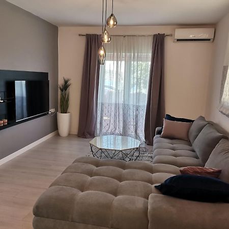 Apartmani Darko Rtina Eksteriør bilde